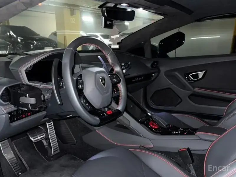 2023 Lamborghini Huracán с пробегом 4 580 км