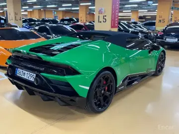 2023 Lamborghini Huracán с пробегом 60 км