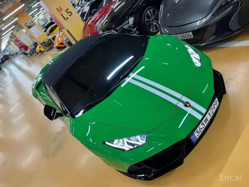 2023 Lamborghini Huracán с пробегом 60 км