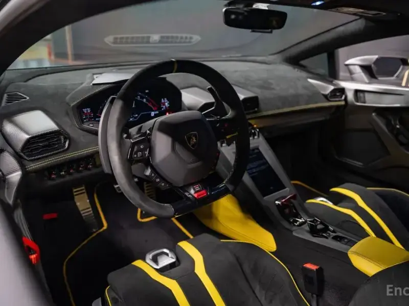 2023 Lamborghini Huracán с пробегом 9 092 км