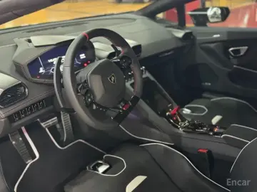 2023 Lamborghini Huracán с пробегом 60 км
