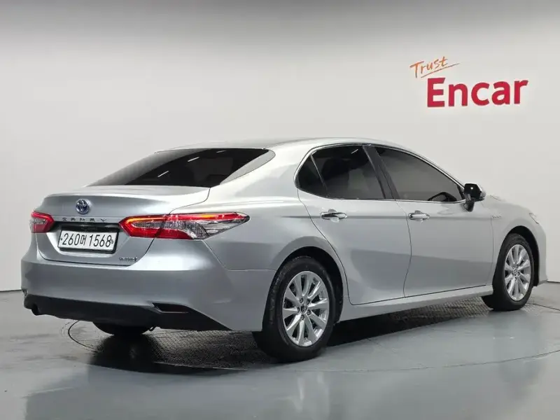 2021 Toyota Camry с пробегом 51 476 км