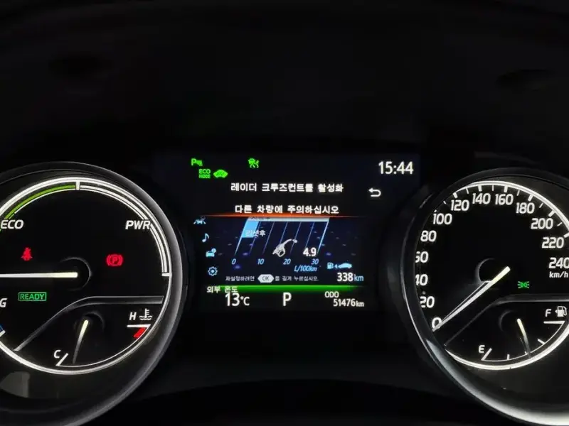 2021 Toyota Camry с пробегом 51 476 км