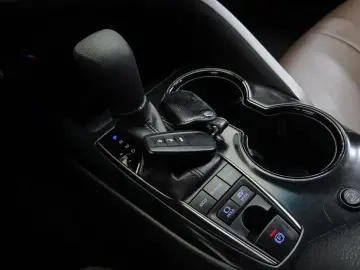 2021 Toyota Camry с пробегом 51 476 км