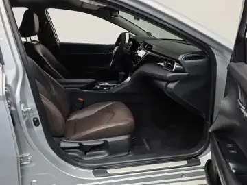 2021 Toyota Camry с пробегом 51 476 км
