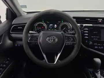2021 Toyota Camry с пробегом 51 476 км