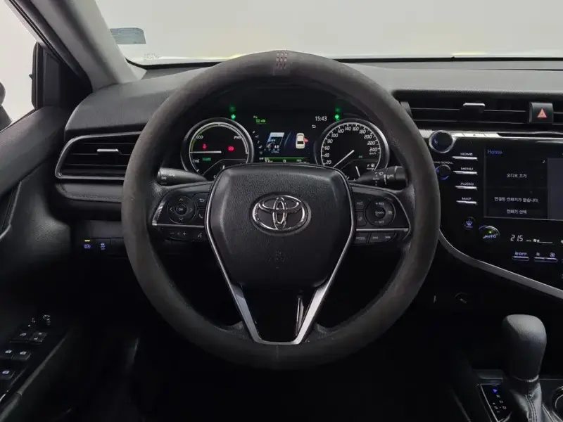 2021 Toyota Camry с пробегом 51 476 км