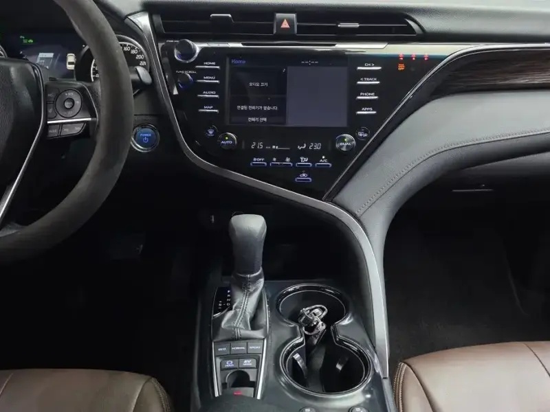 2021 Toyota Camry с пробегом 51 476 км