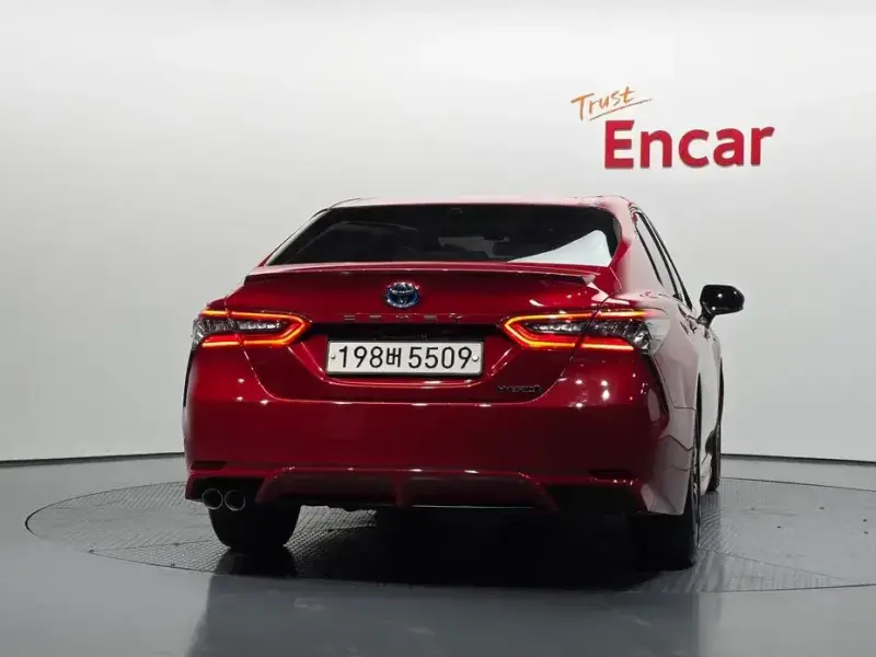2021 Toyota Camry с пробегом 57 006 км