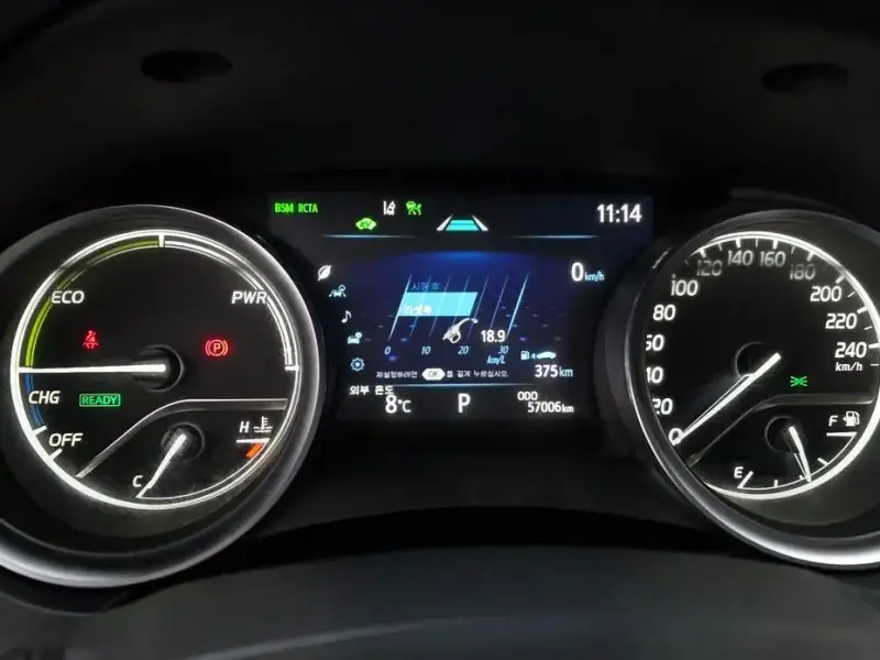 2021 Toyota Camry с пробегом 57 006 км
