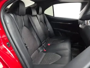 2021 Toyota Camry с пробегом 57 006 км
