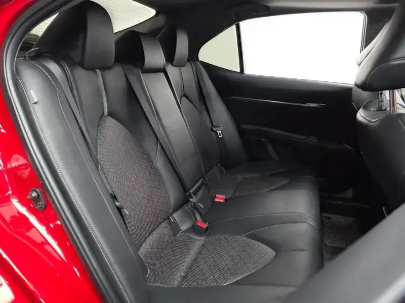 2021 Toyota Camry с пробегом 57 006 км