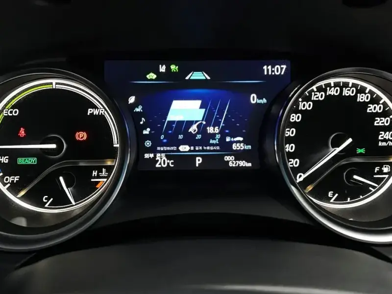 2023 Toyota Camry с пробегом 62 790 км