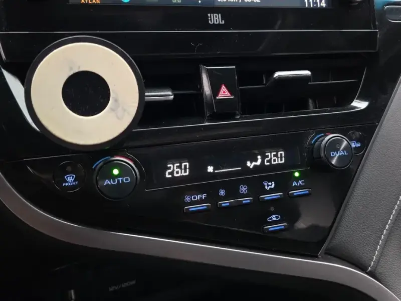 2021 Toyota Camry с пробегом 57 006 км
