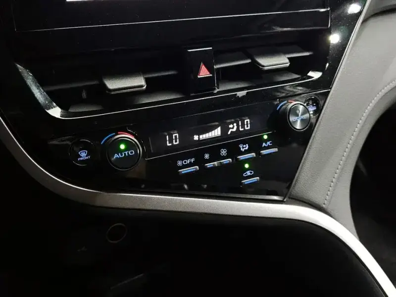 2023 Toyota Camry с пробегом 62 790 км