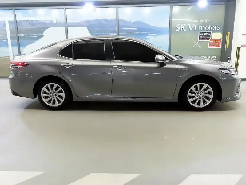 2022 Toyota Camry с пробегом 73 182 км