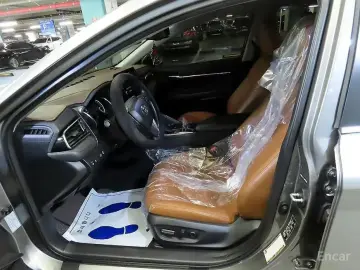 2022 Toyota Camry с пробегом 73 182 км
