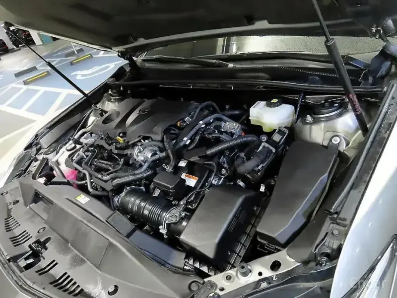 2022 Toyota Camry с пробегом 73 182 км