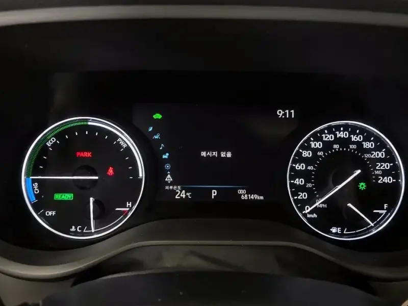 2023 Toyota Sienna с пробегом 68 149 км