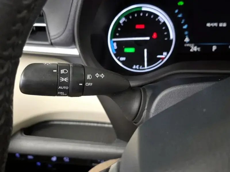 2023 Toyota Sienna с пробегом 68 149 км