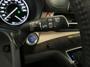 2023 Toyota Sienna с пробегом 68 149 км