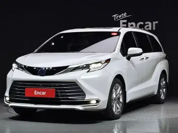 2022 Toyota Sienna с пробегом 31 393 км