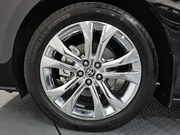2023 Toyota Sienna с пробегом 28 552 км