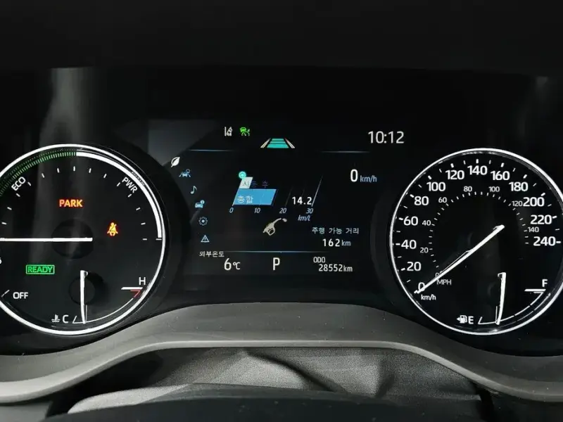 2023 Toyota Sienna с пробегом 28 552 км
