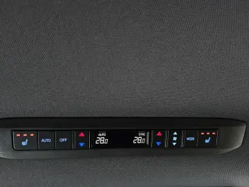 2023 Toyota Sienna с пробегом 28 552 км