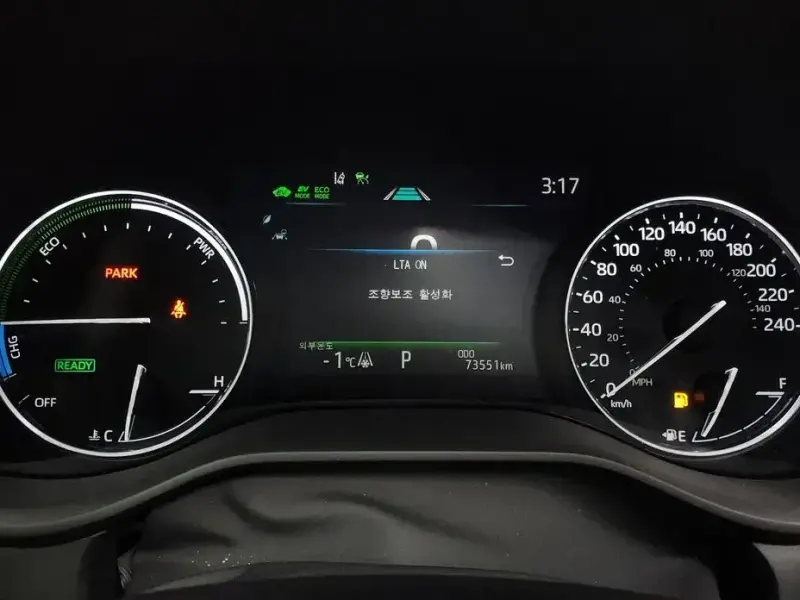 2023 Toyota Sienna с пробегом 73 551 км