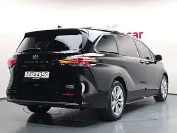 2021 Toyota Sienna с пробегом 37 922 км