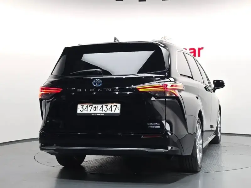 2021 Toyota Sienna с пробегом 37 922 км