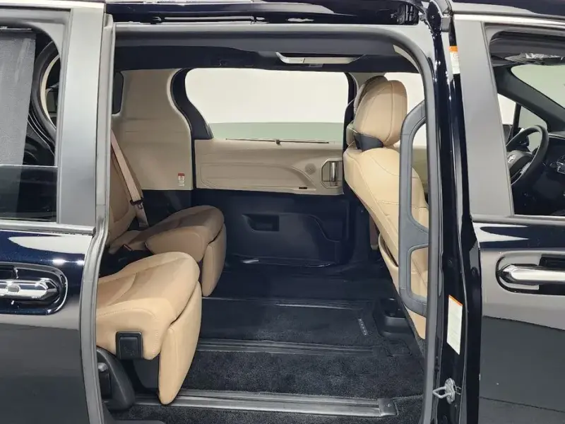 2021 Toyota Sienna с пробегом 37 922 км