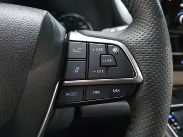 2023 Toyota Sienna с пробегом 54 651 км