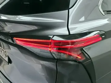 2021 Toyota Sienna с пробегом 77 917 км