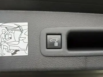 2021 Toyota Sienna с пробегом 77 917 км