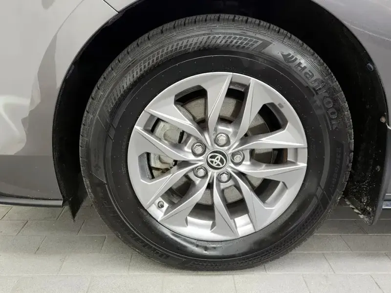 2021 Toyota Sienna с пробегом 111 218 км