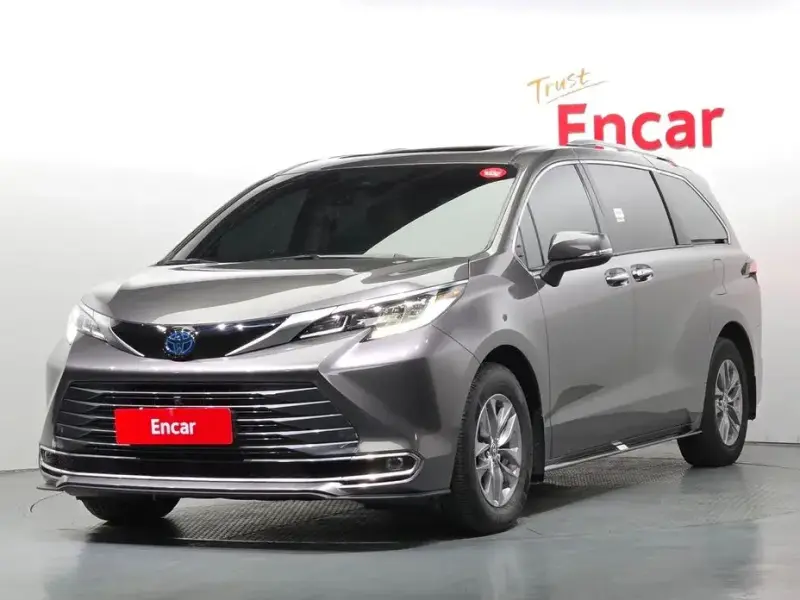 2022 Toyota Sienna с пробегом 73 192 км