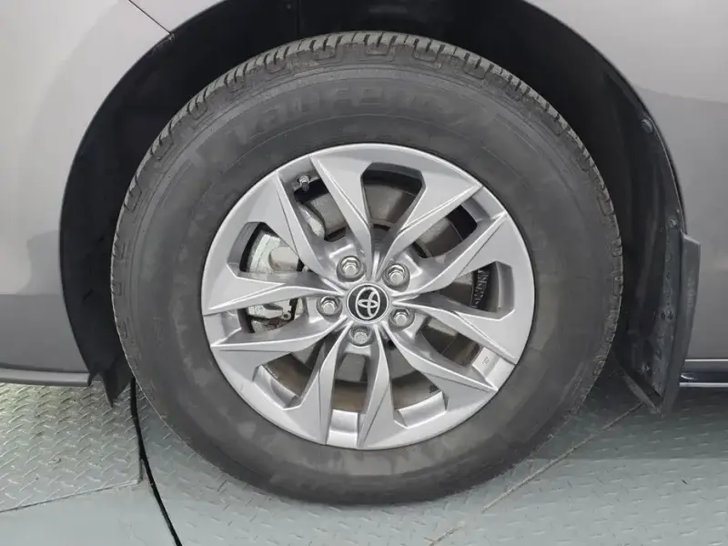 2022 Toyota Sienna с пробегом 73 192 км
