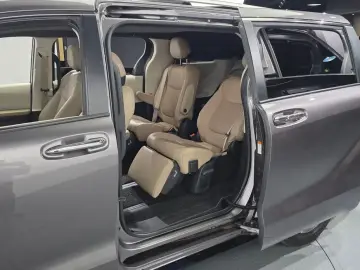 2022 Toyota Sienna с пробегом 73 192 км