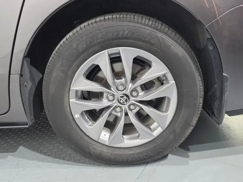 2022 Toyota Sienna с пробегом 73 192 км