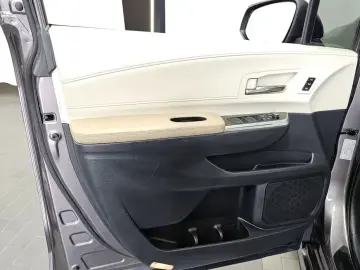 2021 Toyota Sienna с пробегом 111 218 км