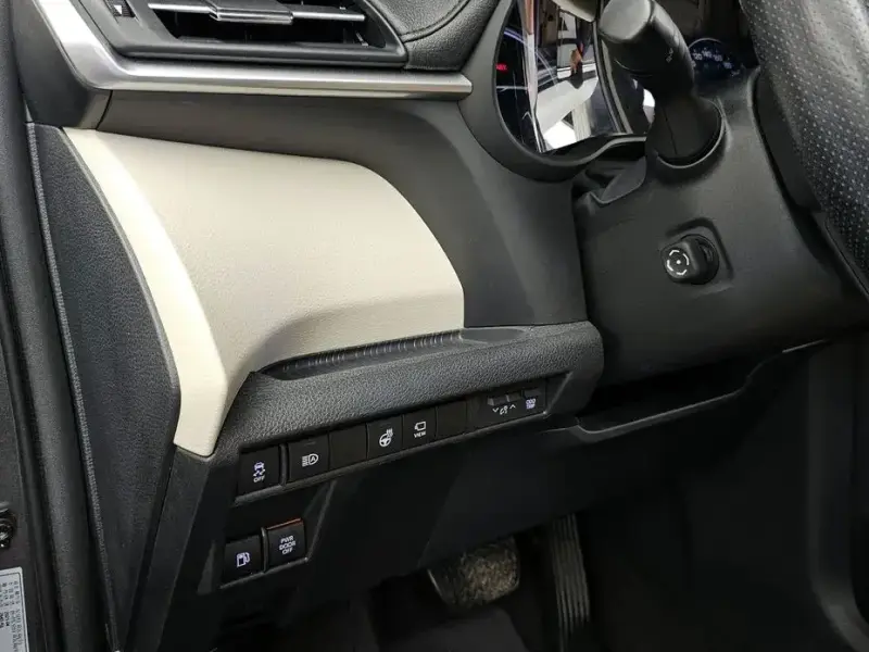 2021 Toyota Sienna с пробегом 111 218 км