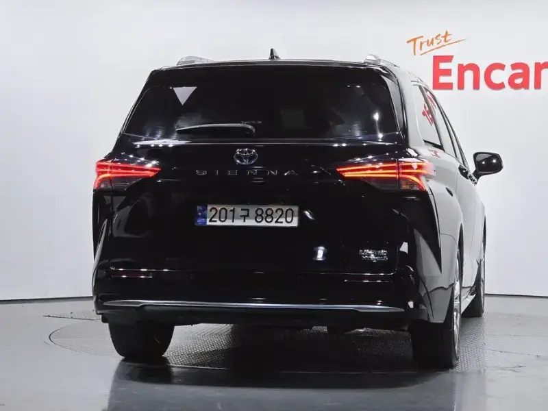 2022 Toyota Sienna с пробегом 70 164 км