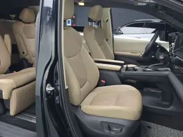 2022 Toyota Sienna с пробегом 70 164 км