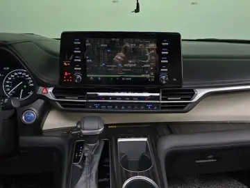 2022 Toyota Sienna с пробегом 70 164 км
