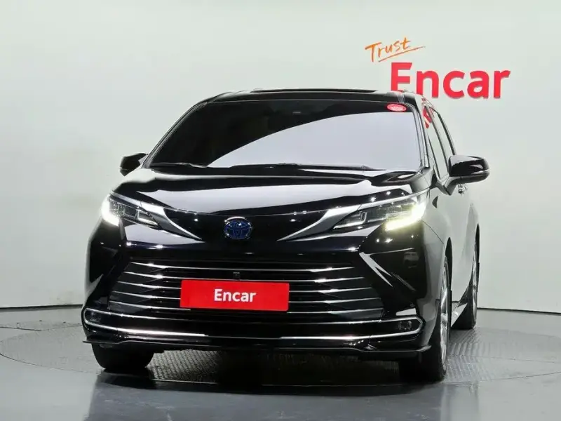 2022 Toyota Sienna с пробегом 70 164 км