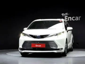 2021 Toyota Sienna с пробегом 246 165 км