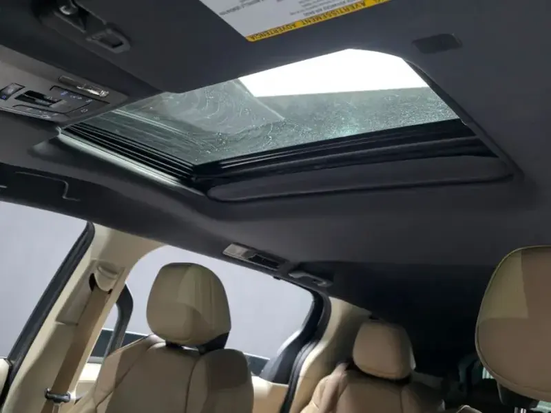2021 Toyota Sienna с пробегом 246 165 км