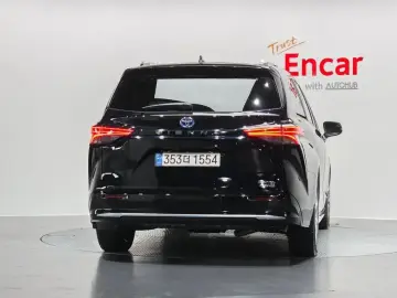 2021 Toyota Sienna с пробегом 54 792 км
